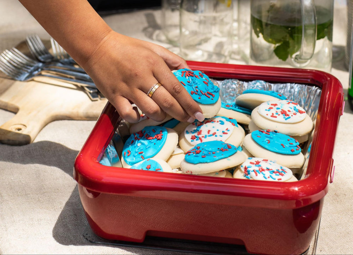 Fancy Pan Holders with Clear Lid