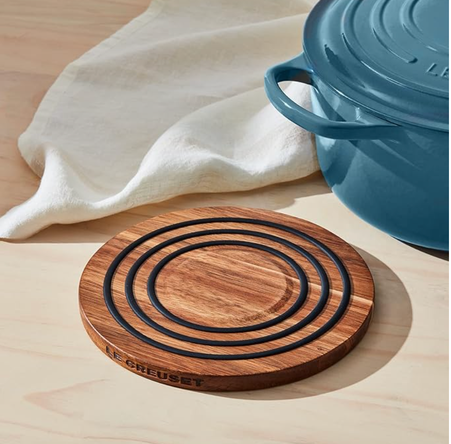 Yeashoo ™ Magnetic Wooden Trivet