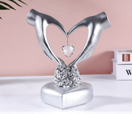 Nordic Style Heart Gesture Sculpture decor